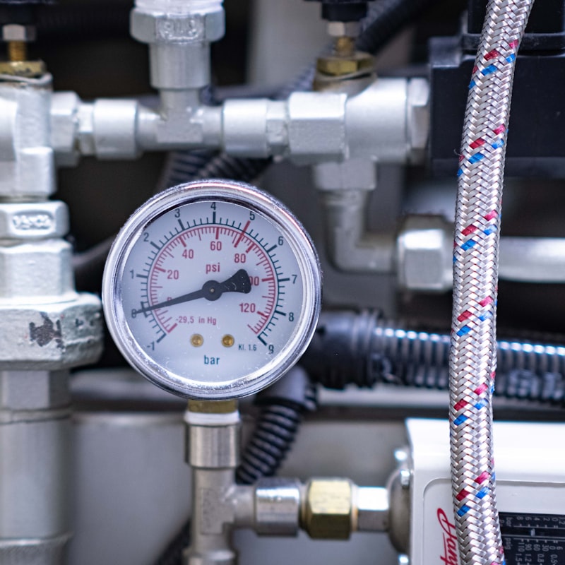 Pressure gauge on a heating system