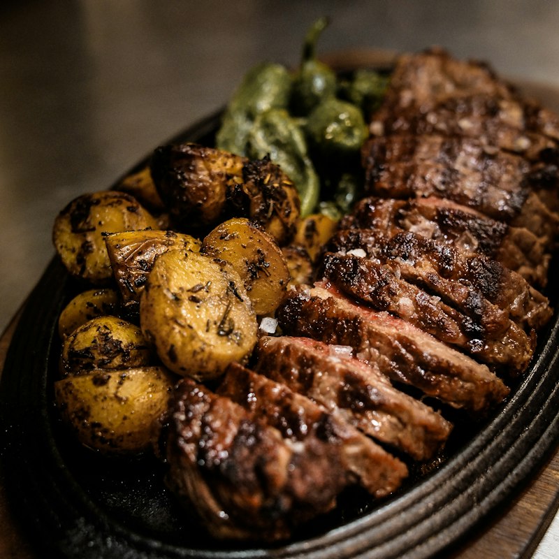 Grilled meat with roast potatoes